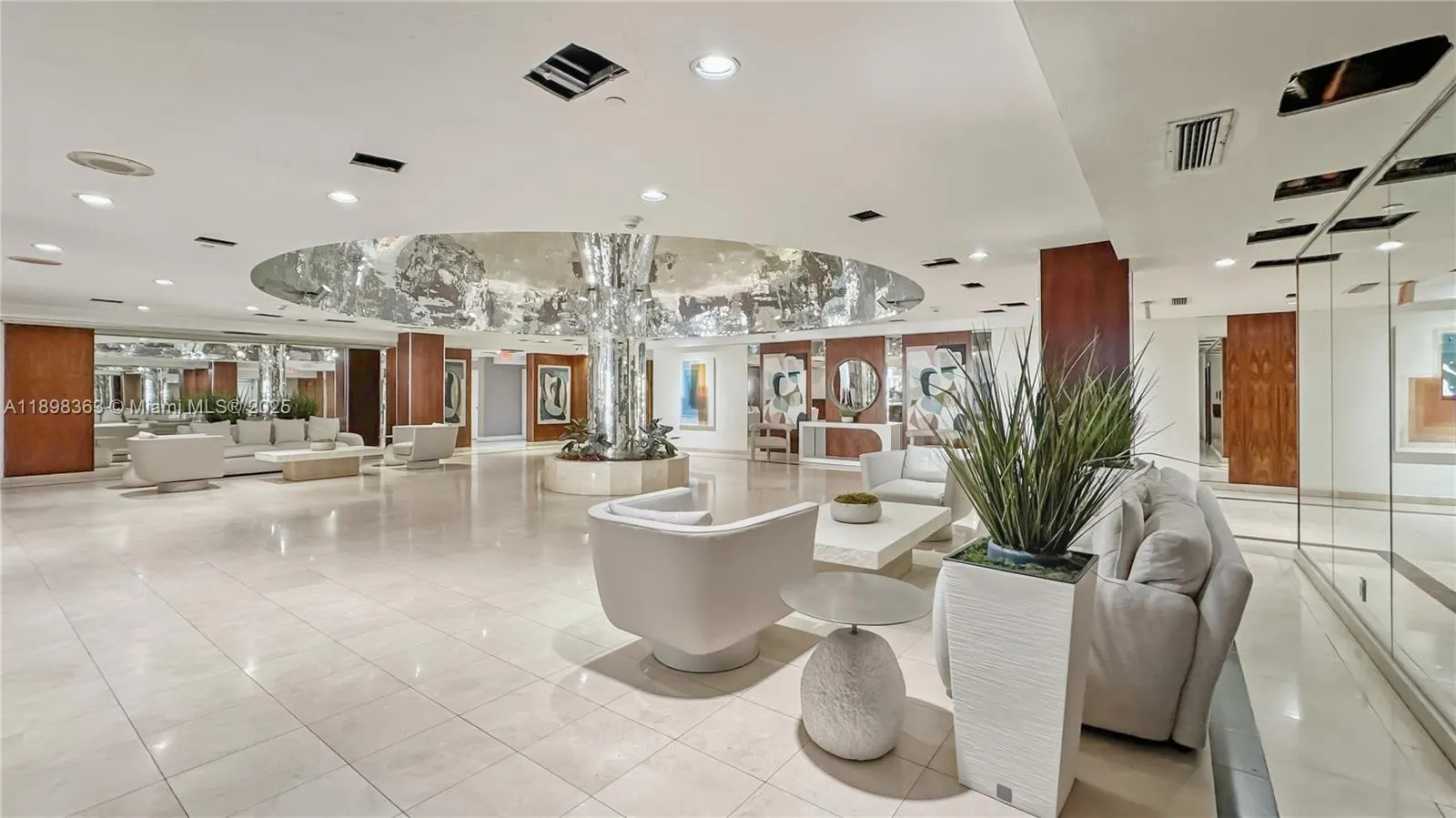 2655 Collins Ave, #1502