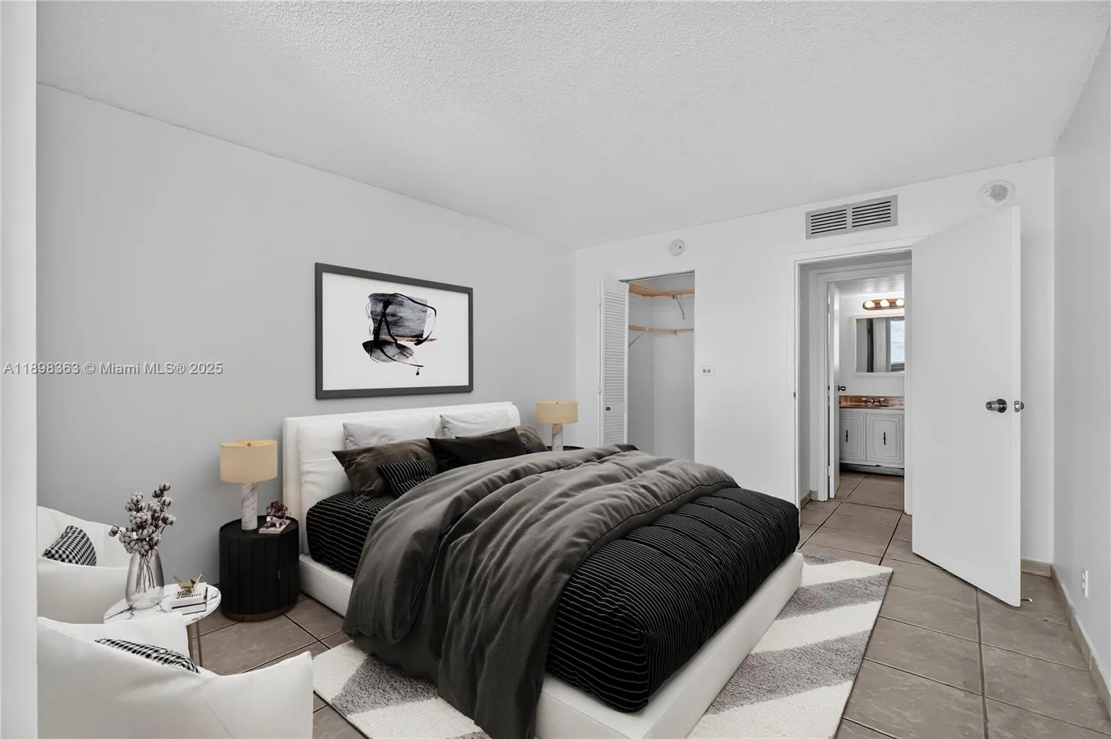 2655 Collins Ave, #1502