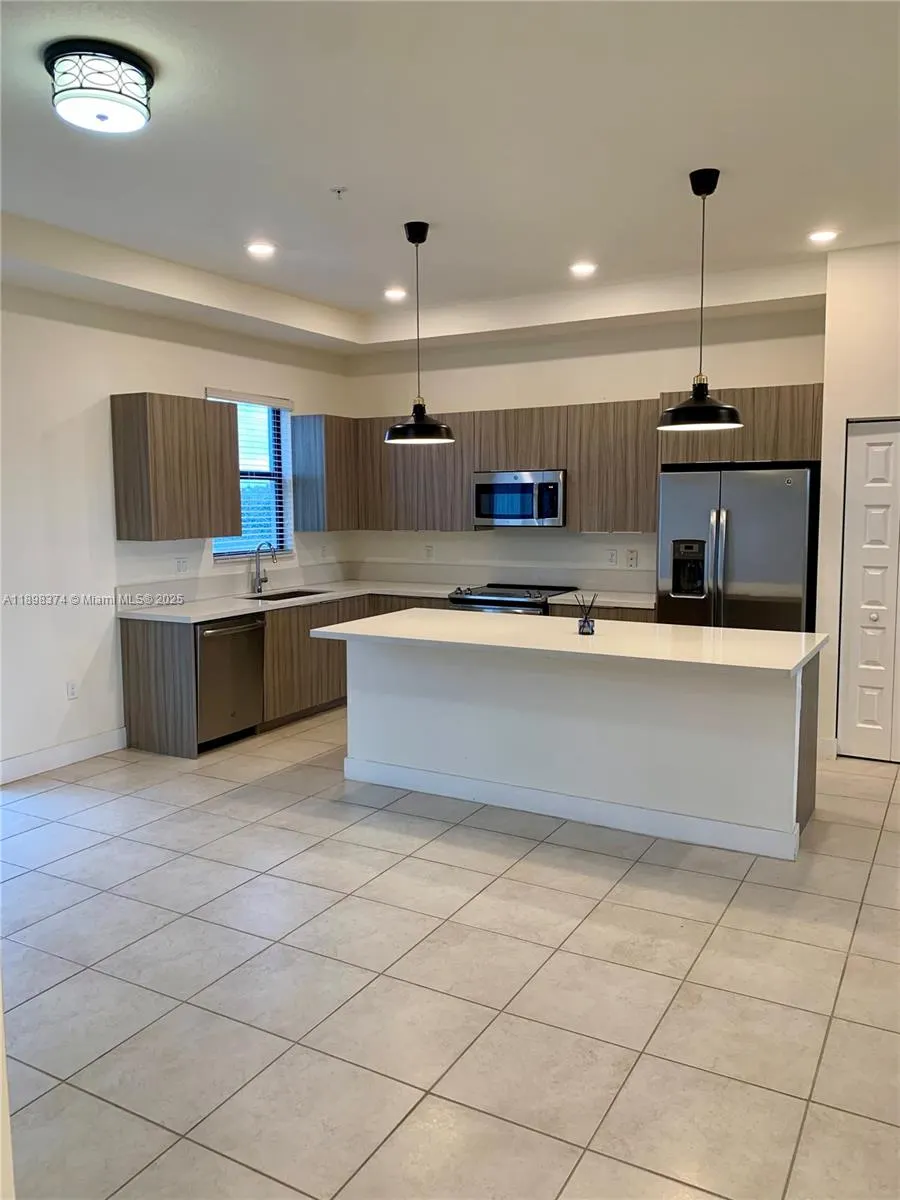 10455 NW 82nd St, #33
