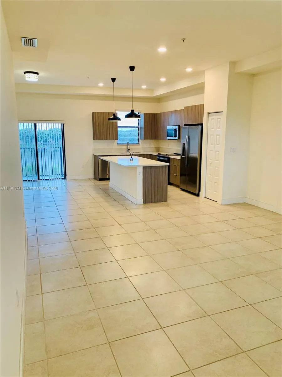 10455 NW 82nd St, #33