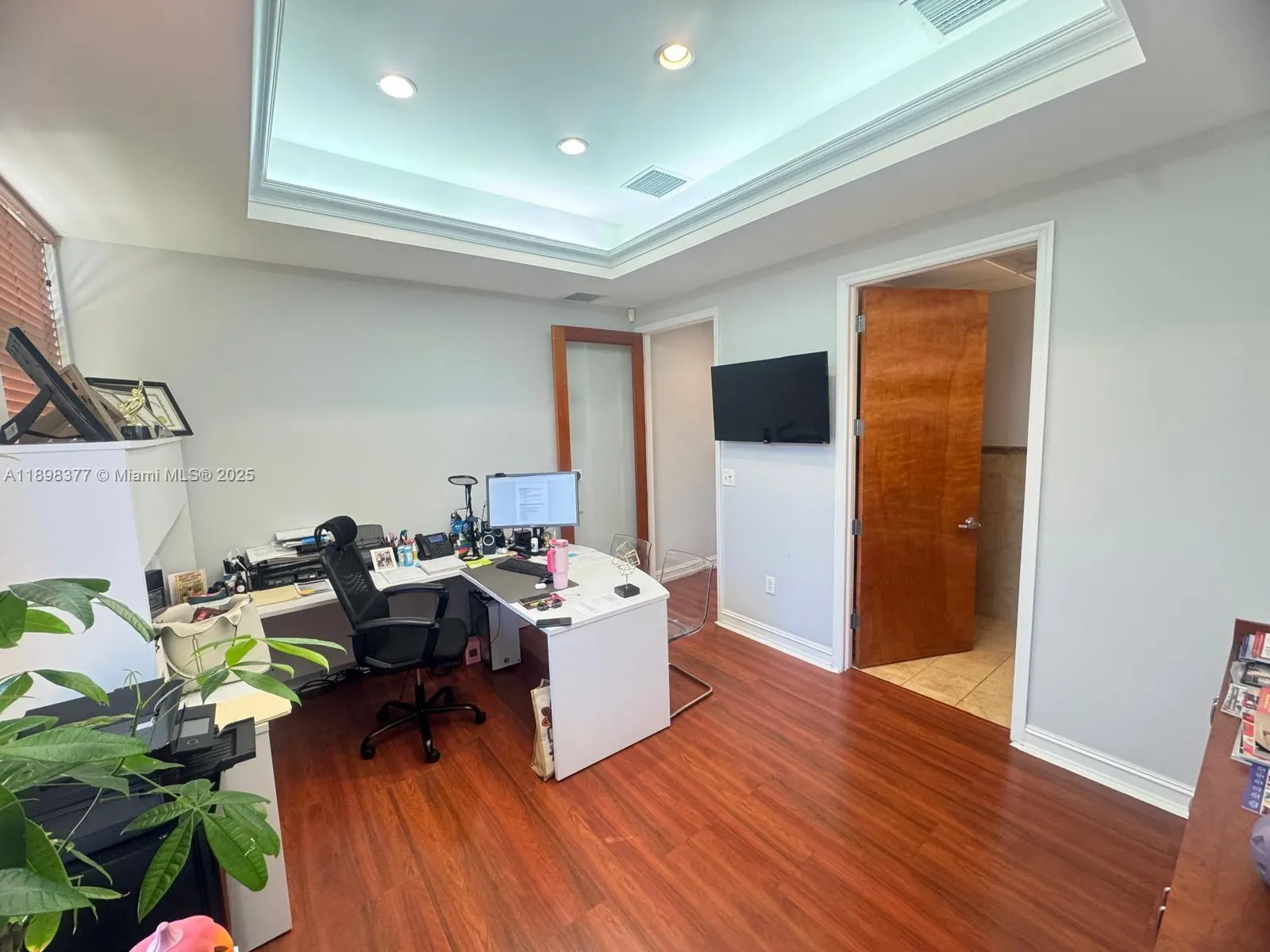 9710 Stirling Rd, #104A-105