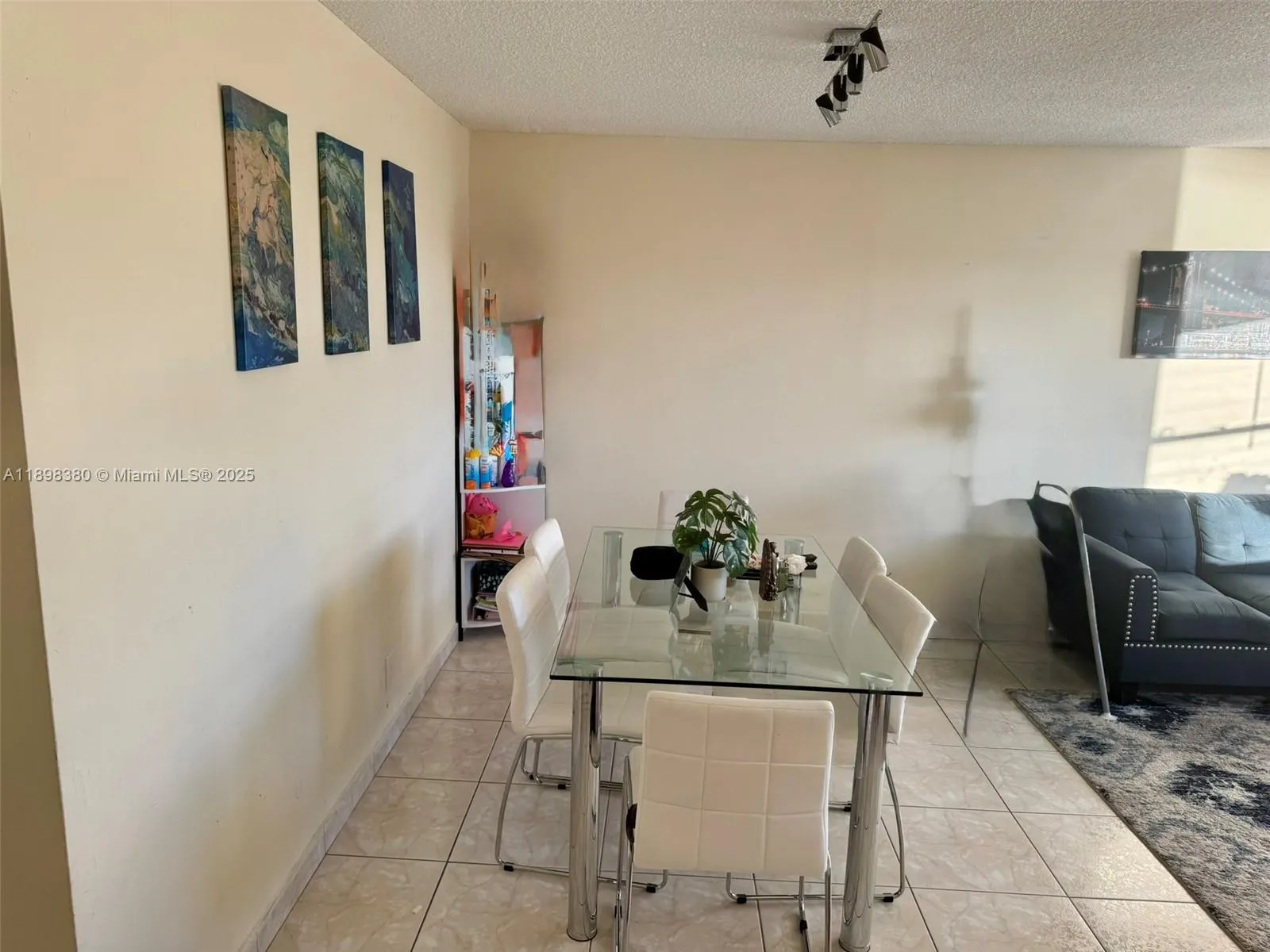 401 SE Golden Isles Dr, #910