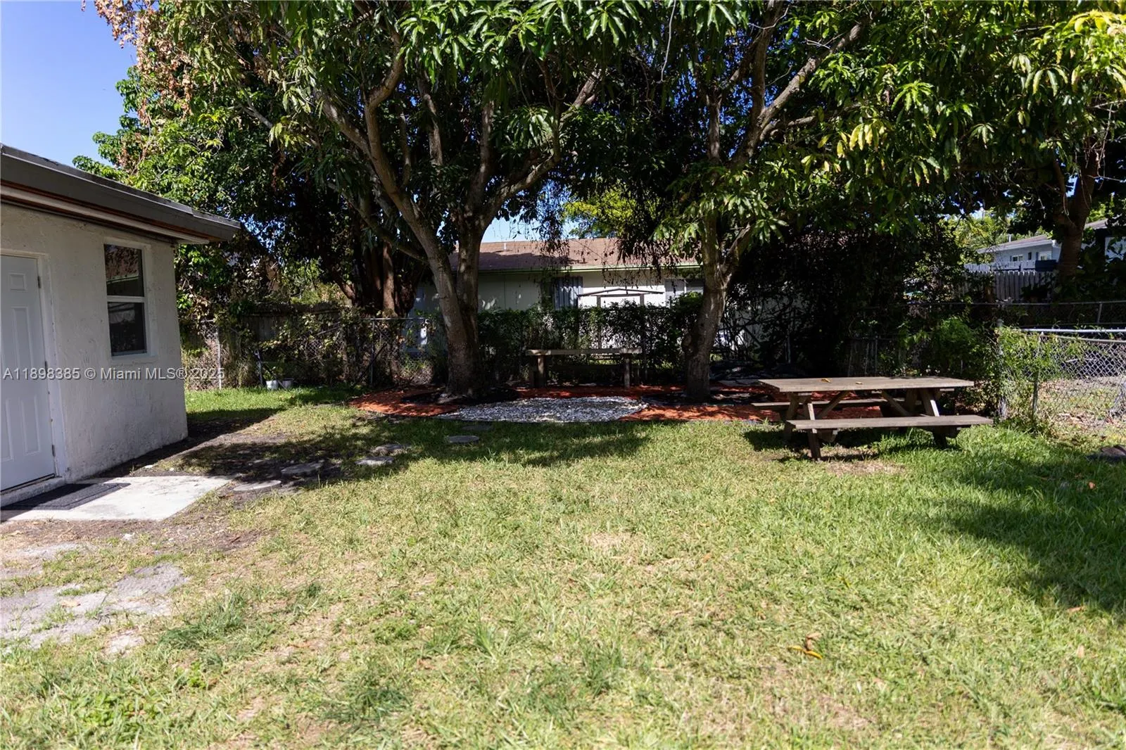 250 NW 14th Way