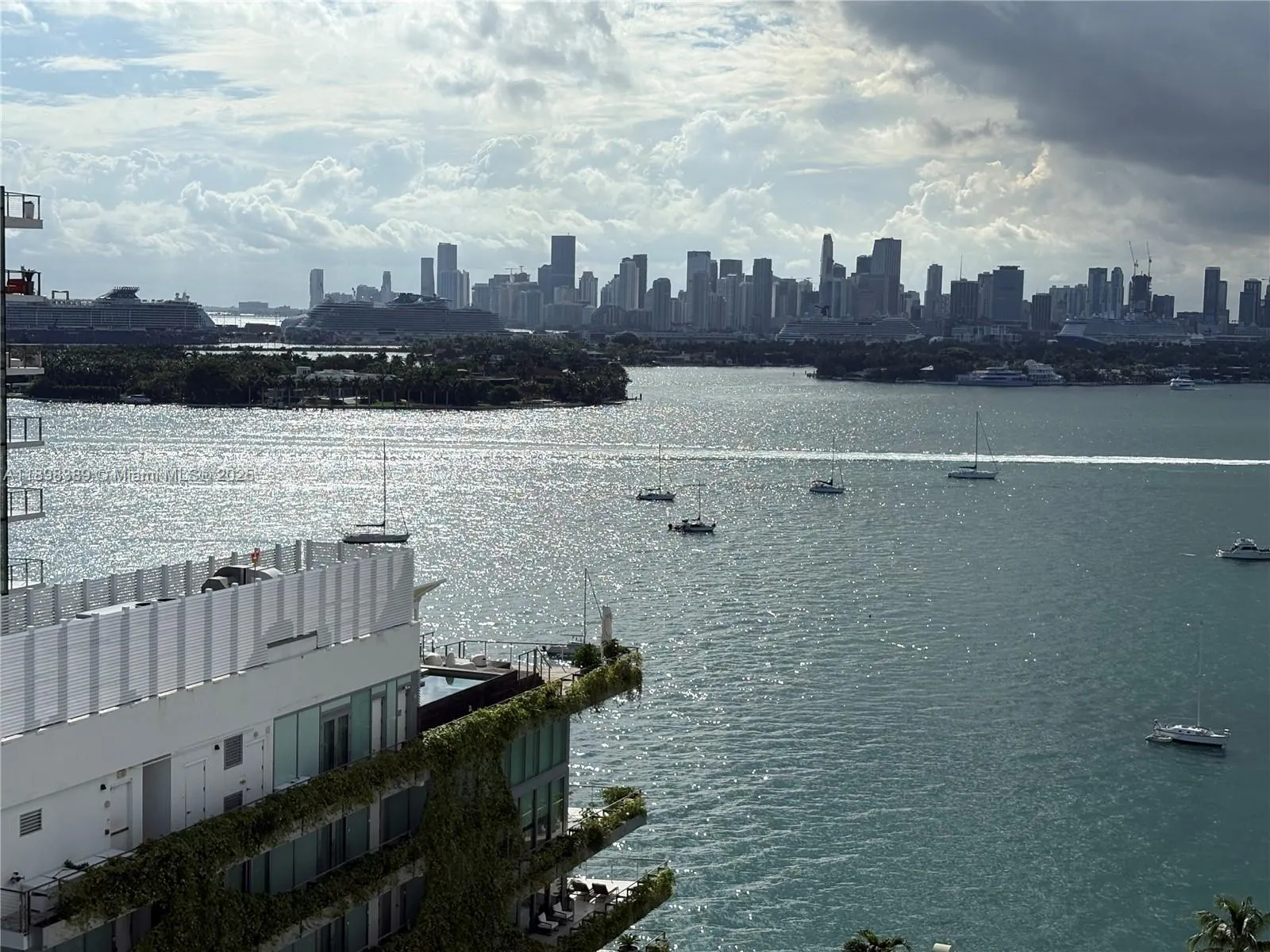 1330 West Ave, #1614