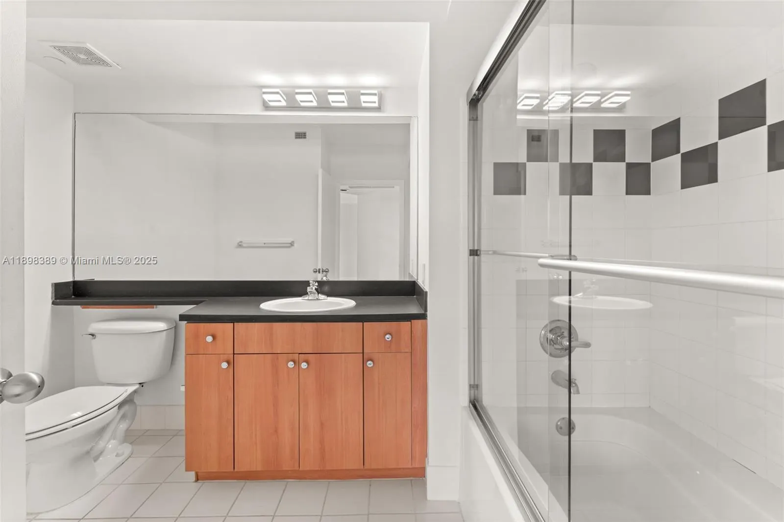 1330 West Ave, #1614