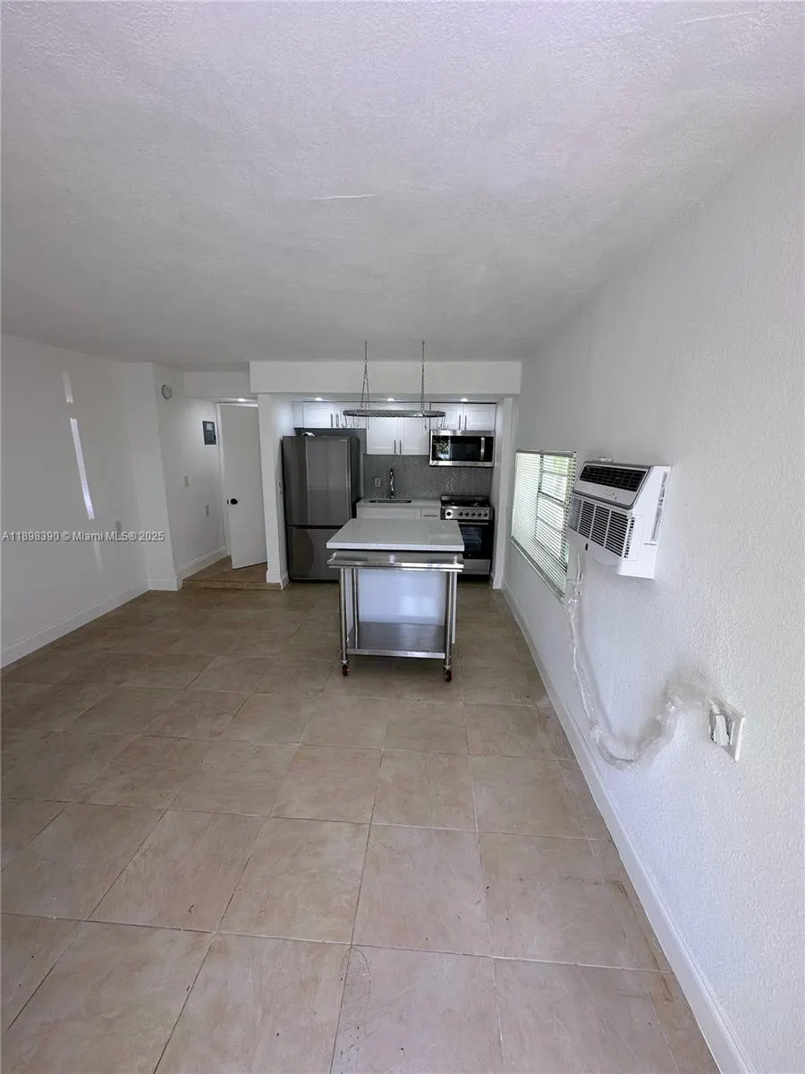 9064 Collins Ave, #C-19