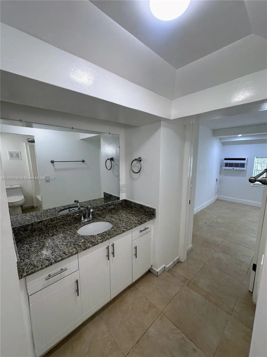 9064 Collins Ave, #C-19