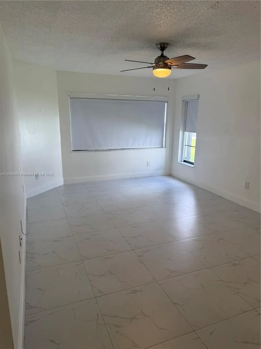 9869 NW 52nd Ter