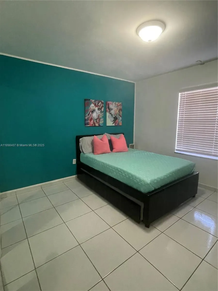 4521 NW 4th St, #4521