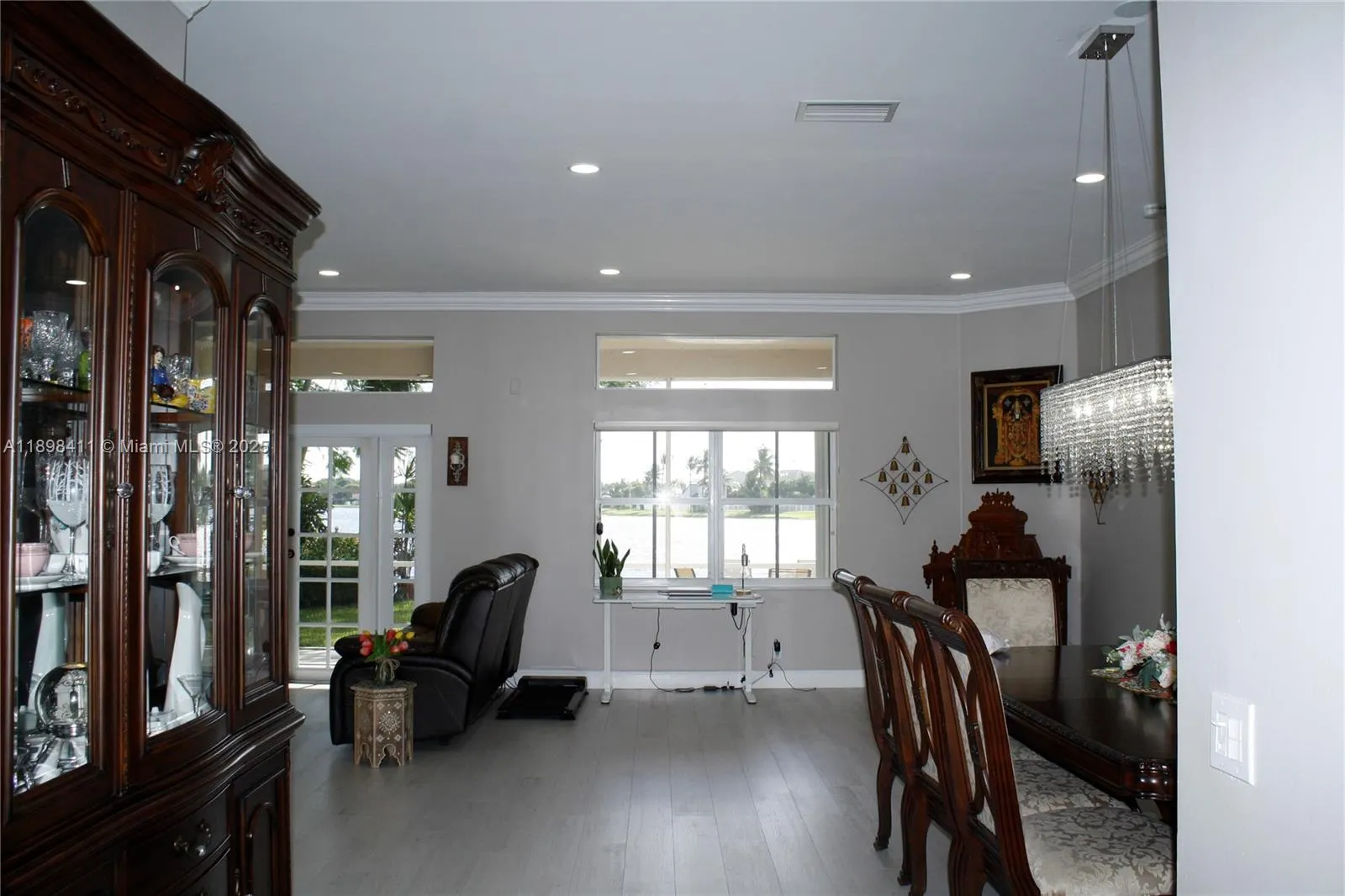 1096 Fairfield Meadows Dr