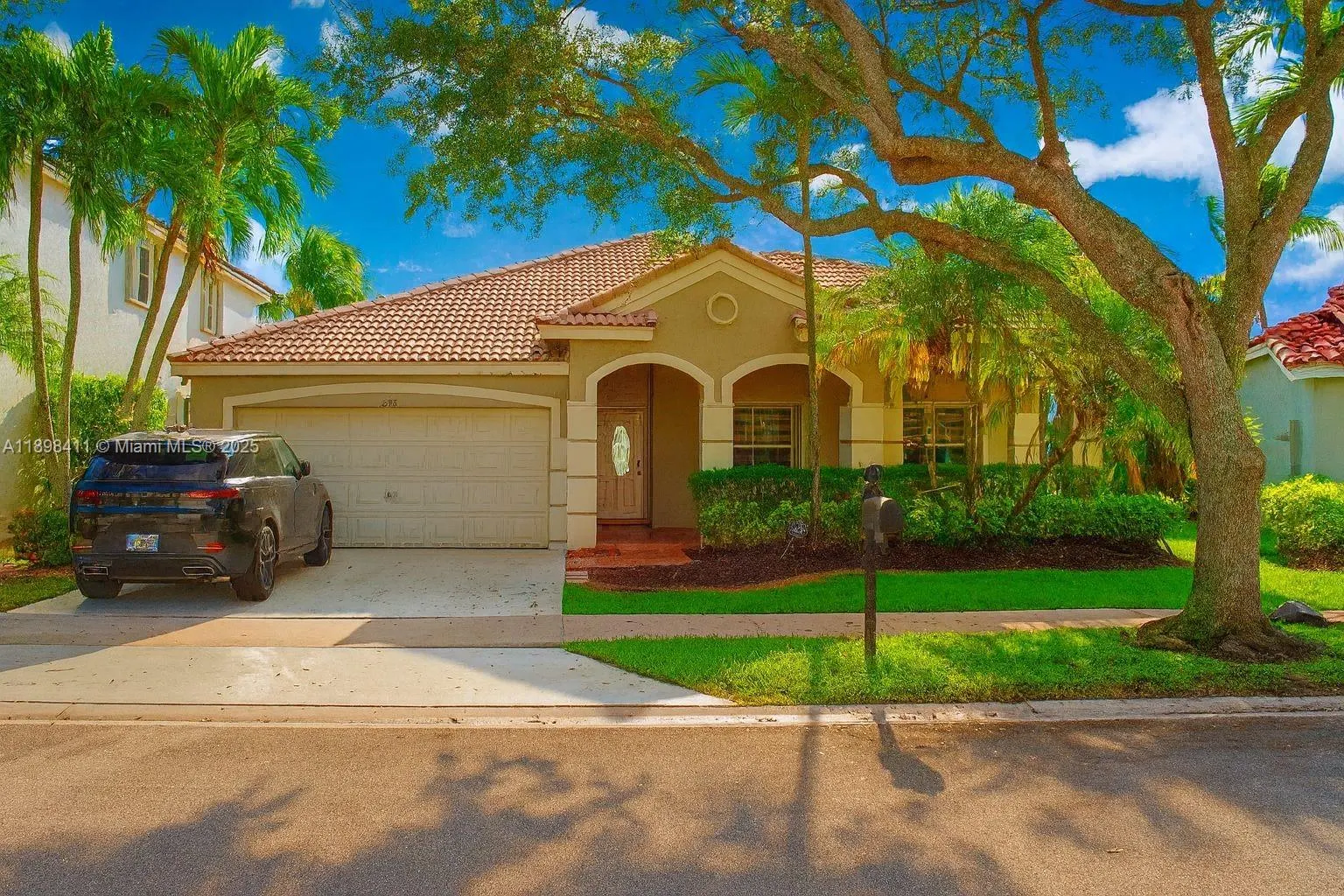 1096 Fairfield Meadows Dr