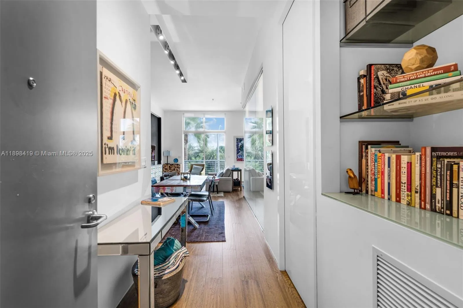 2001 Meridian Ave, #404