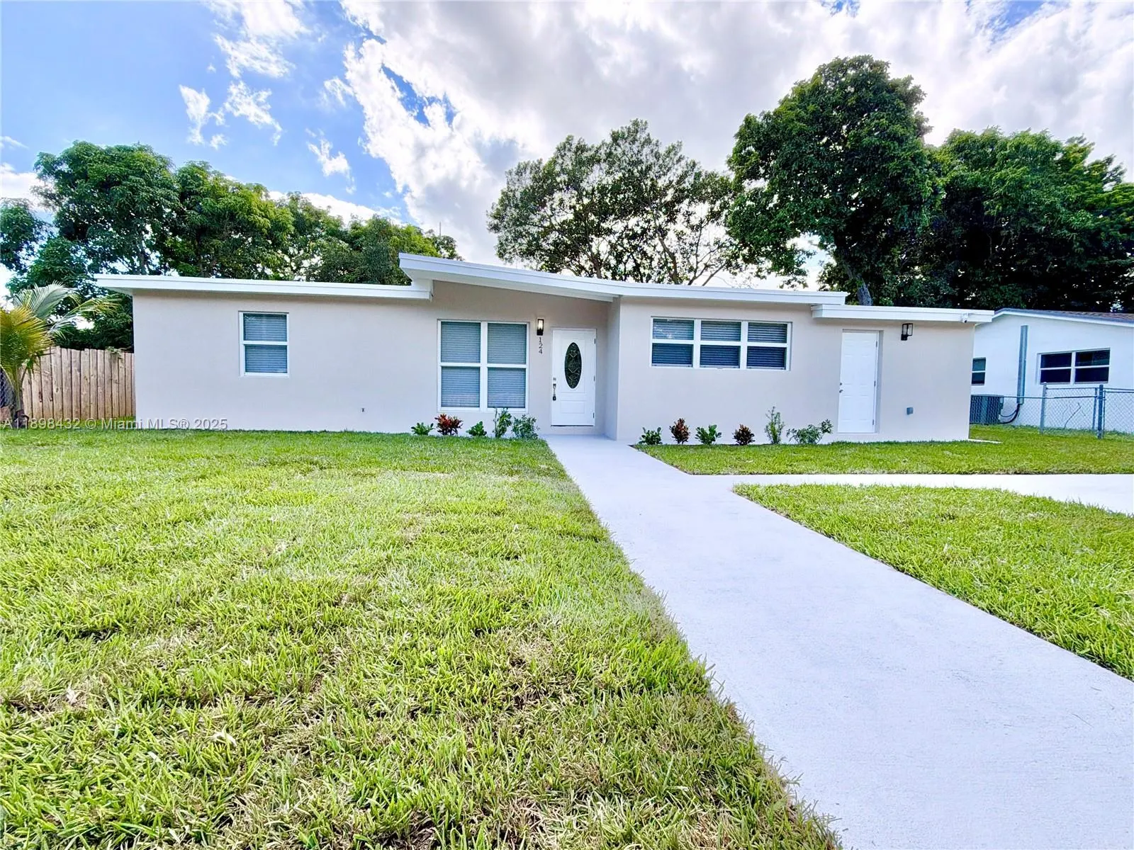 124 Harvard Rd