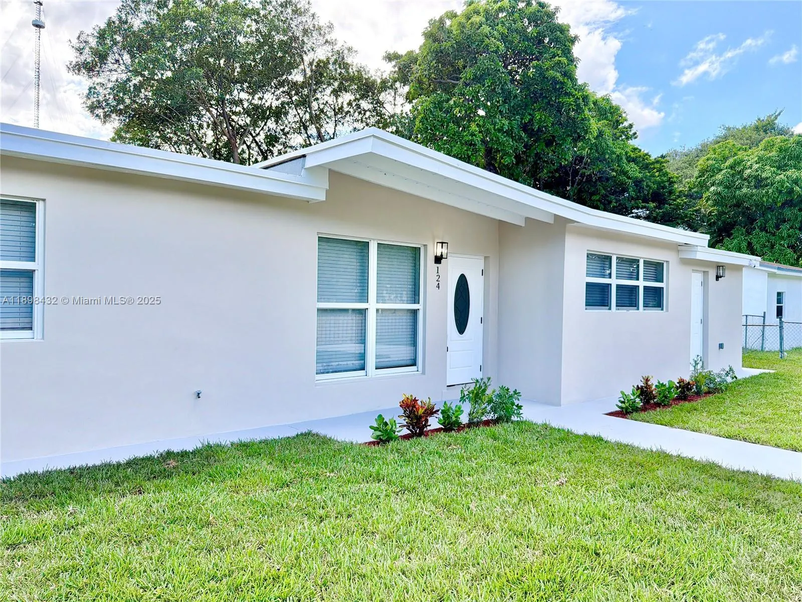 124 Harvard Rd