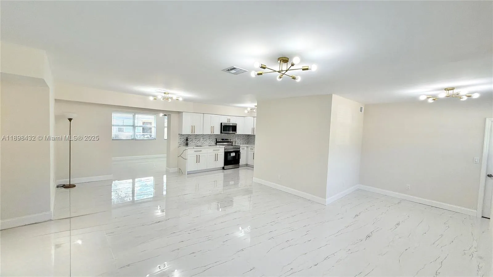 124 Harvard Rd
