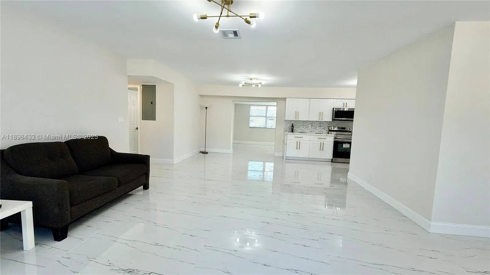 124 Harvard Rd