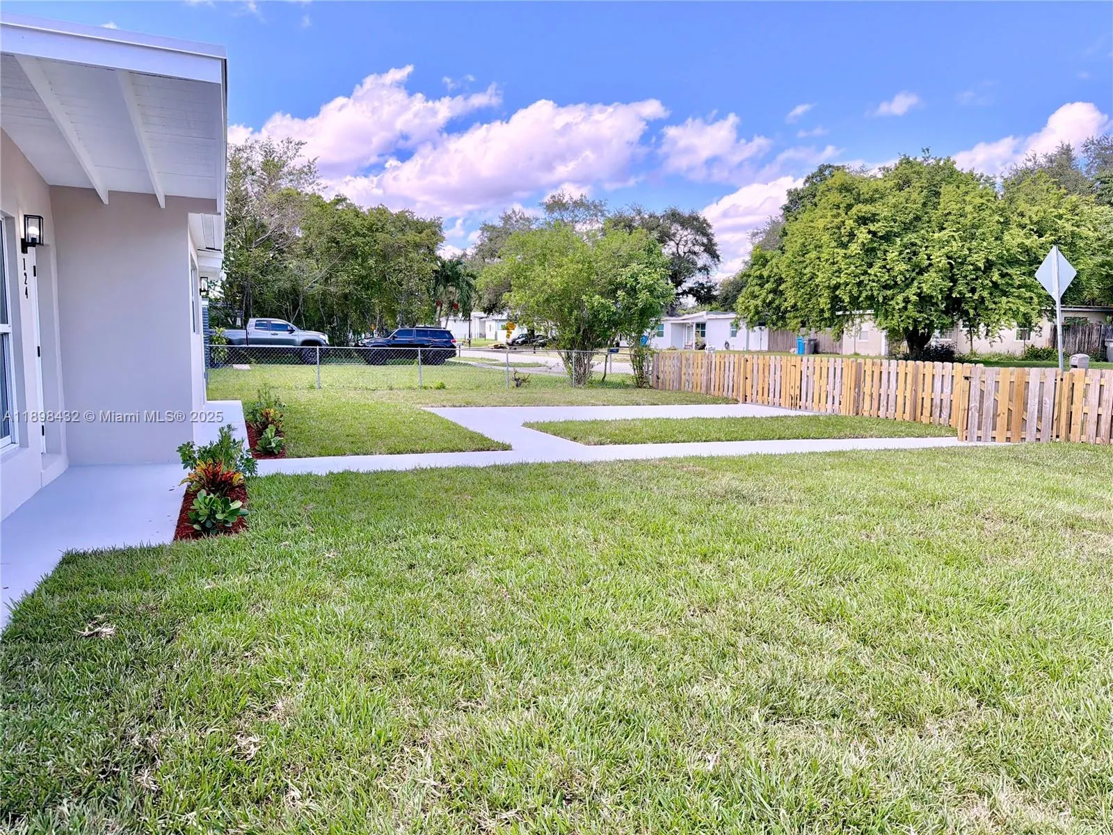 124 Harvard Rd
