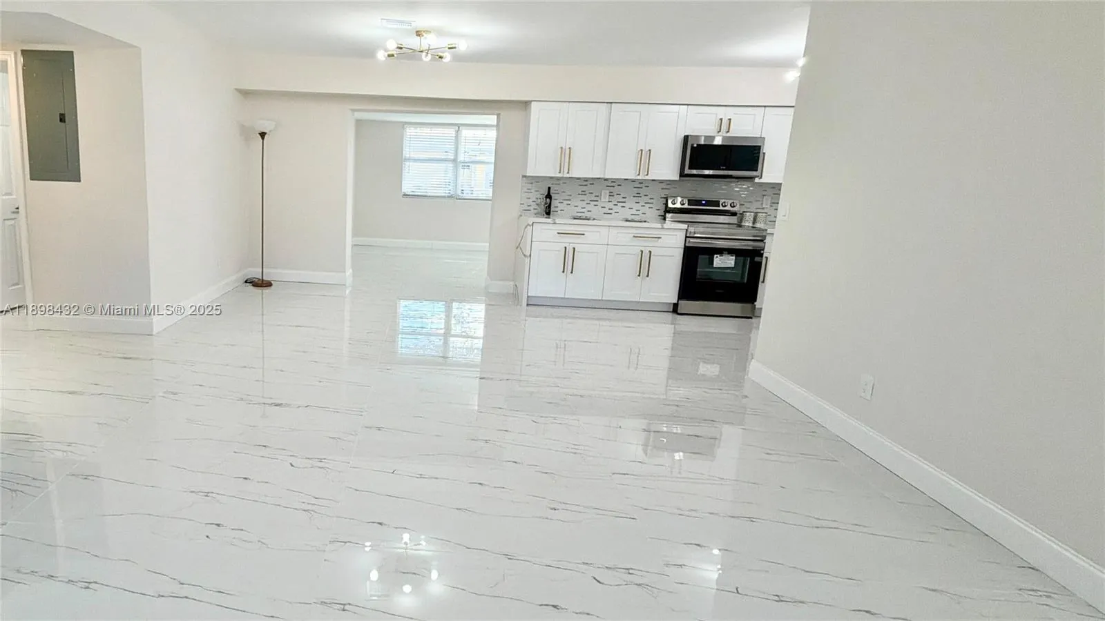 124 Harvard Rd
