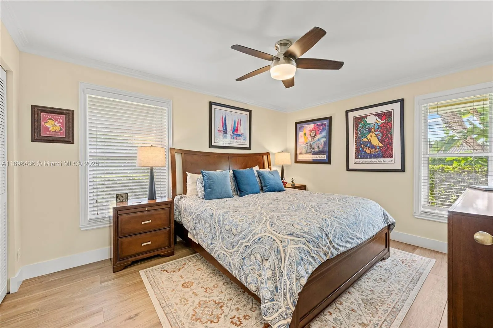 985 Spoonbill Cir