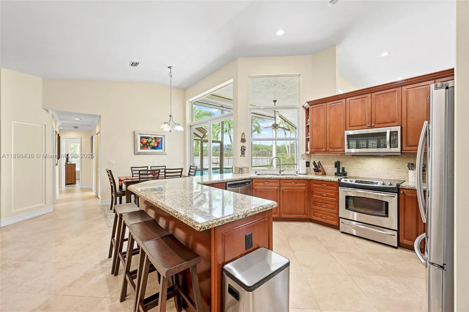 985 Spoonbill Cir