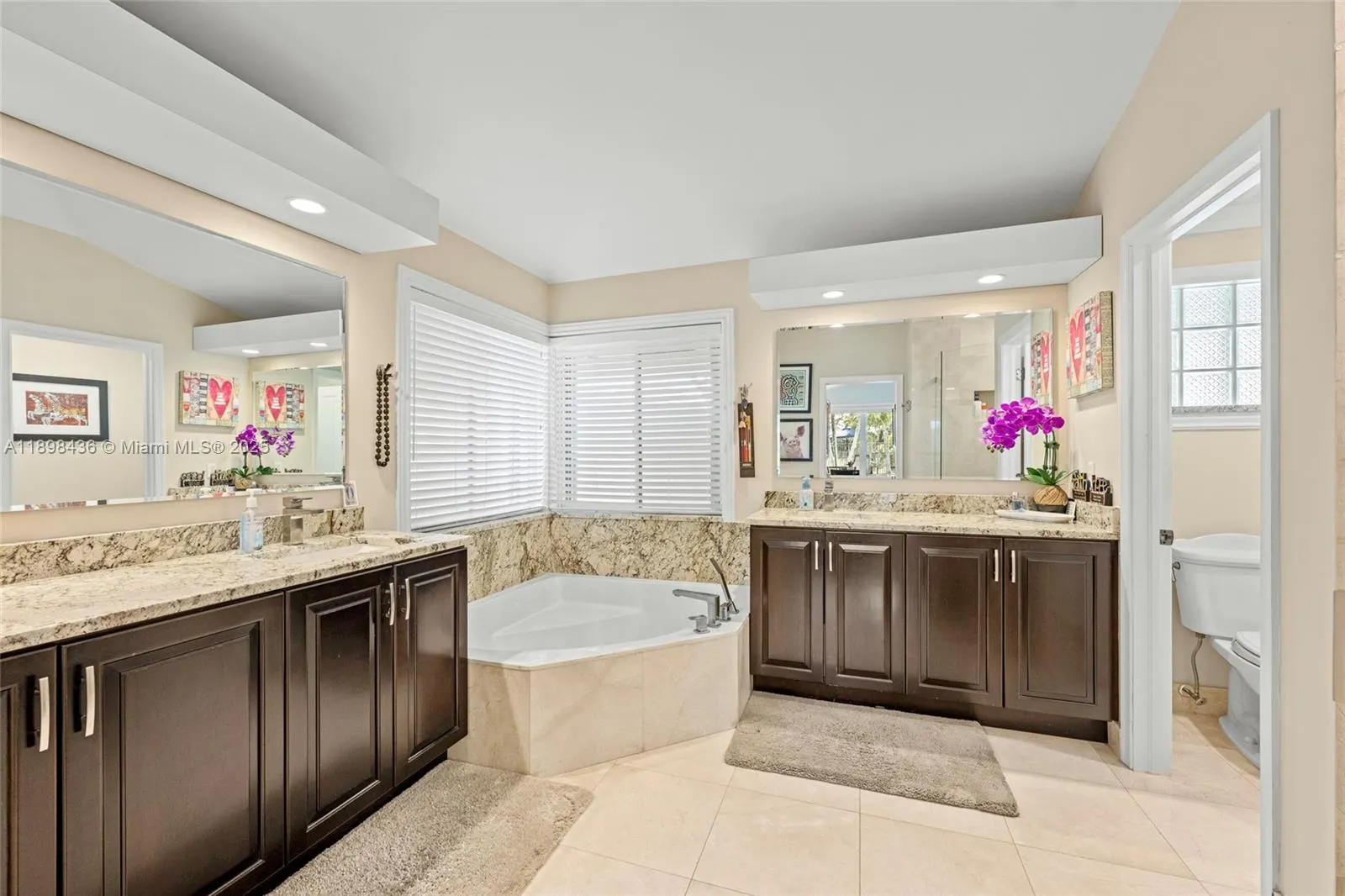 985 Spoonbill Cir