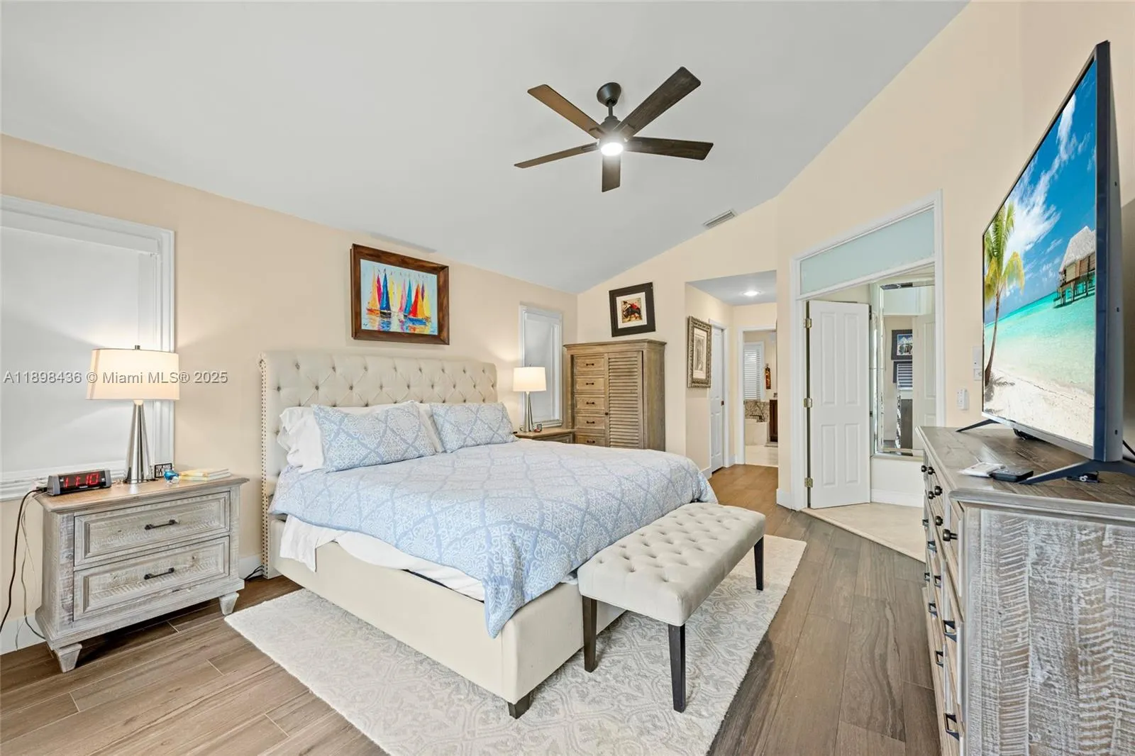985 Spoonbill Cir