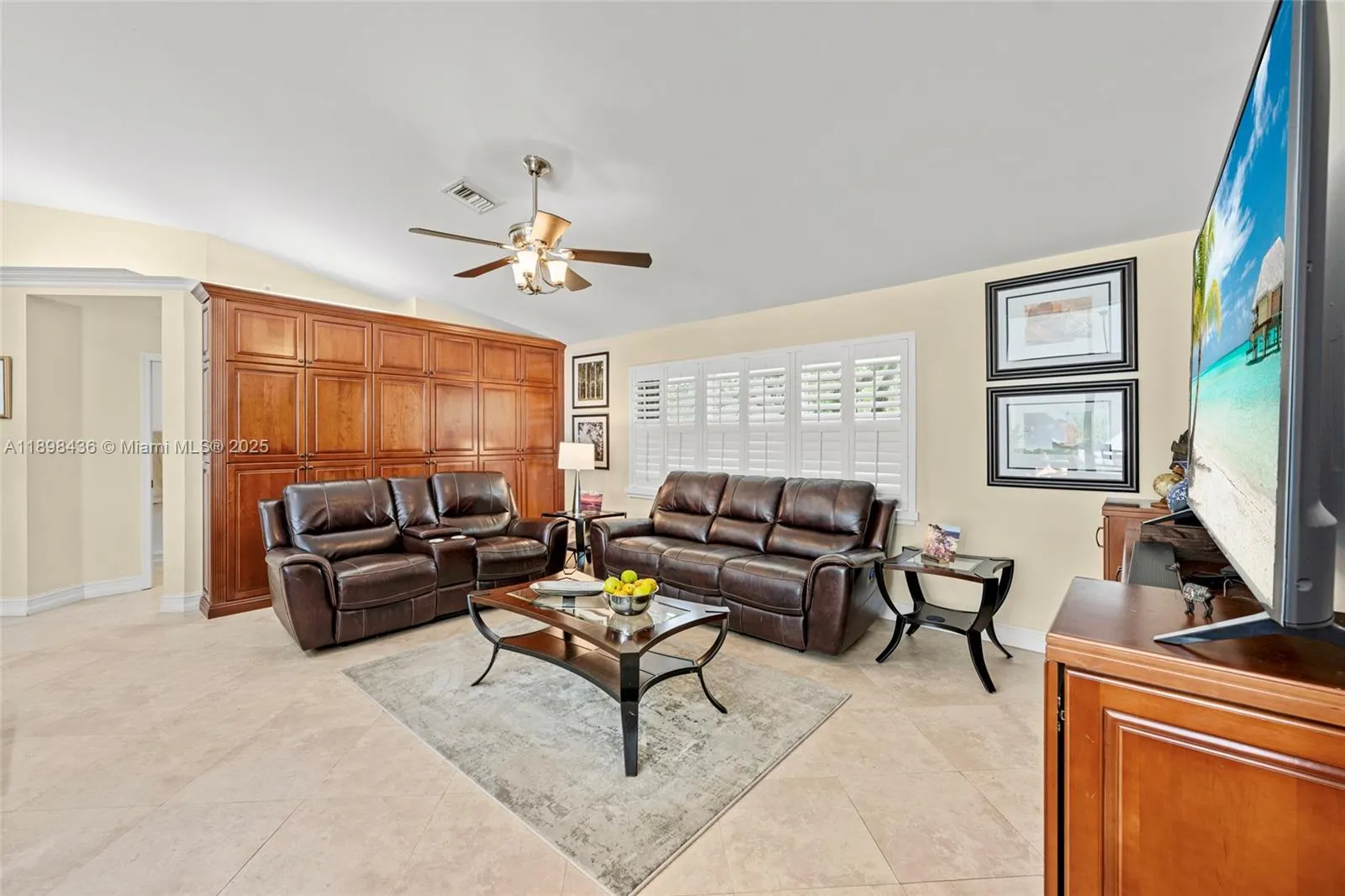 985 Spoonbill Cir