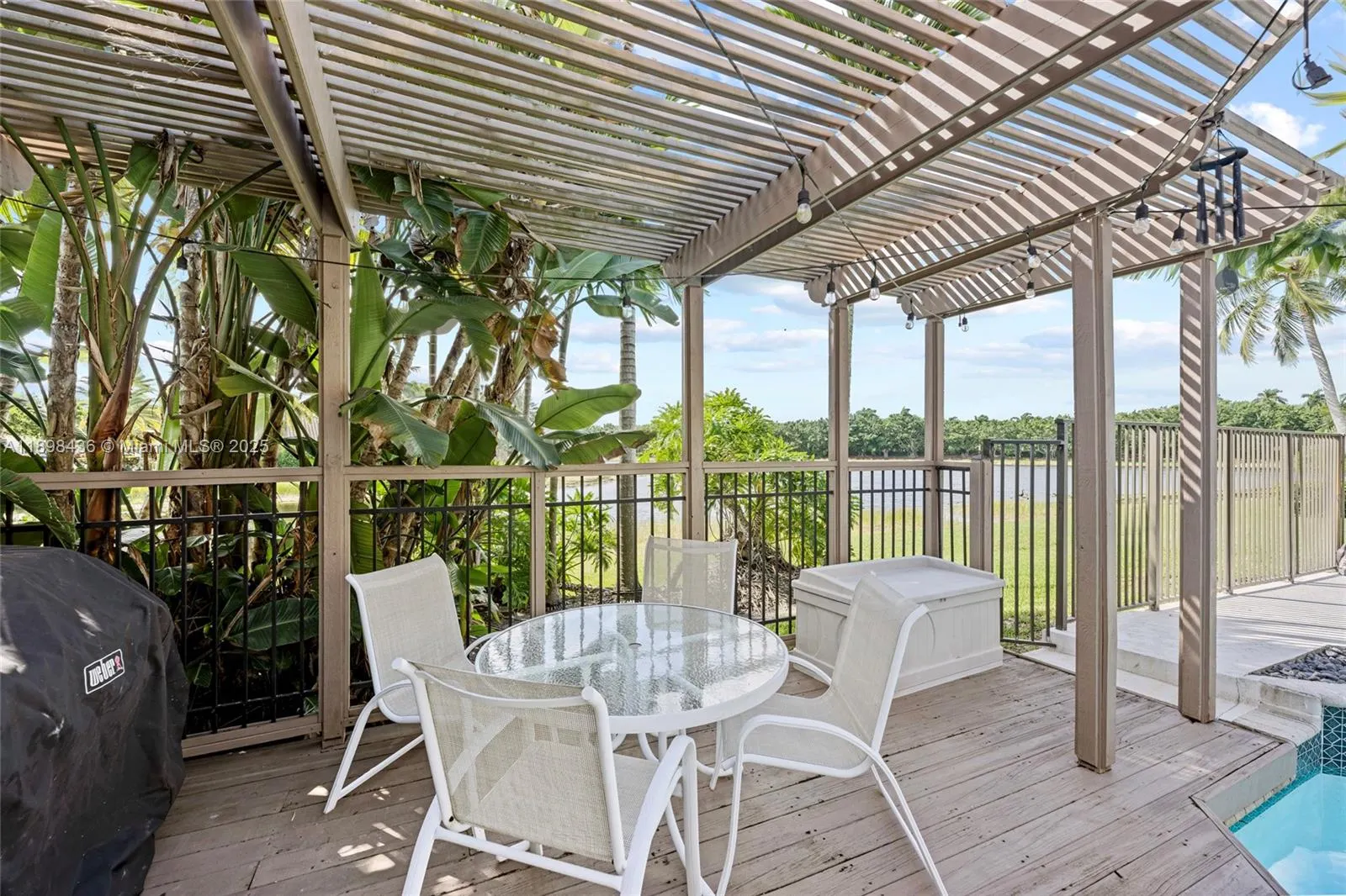 985 Spoonbill Cir