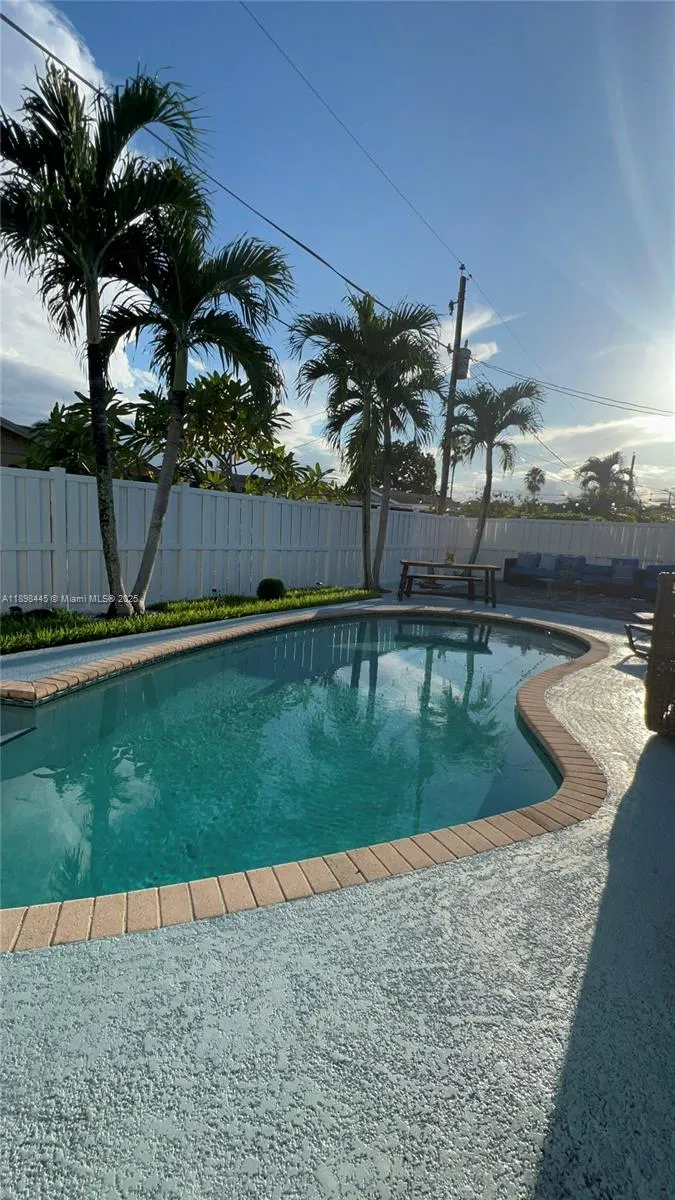 11370 NW 46th Pl