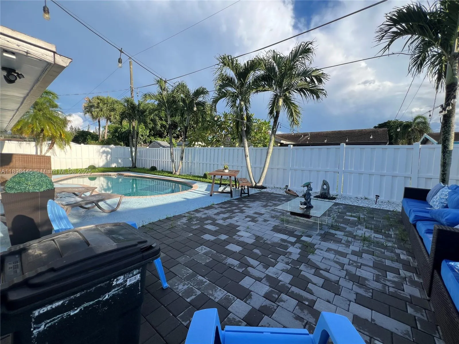 11370 NW 46th Pl