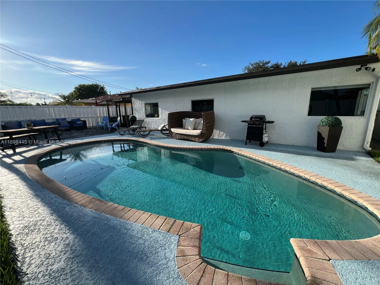 11370 NW 46th Pl