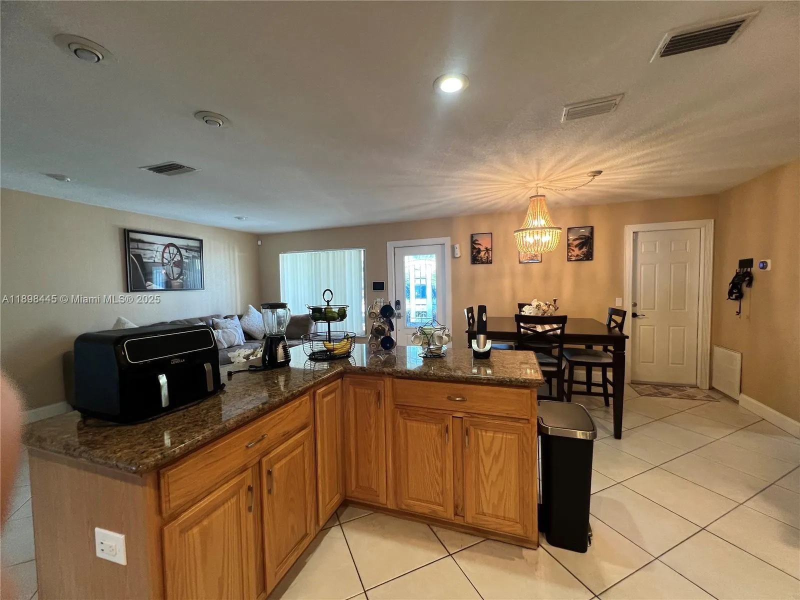 11370 NW 46th Pl