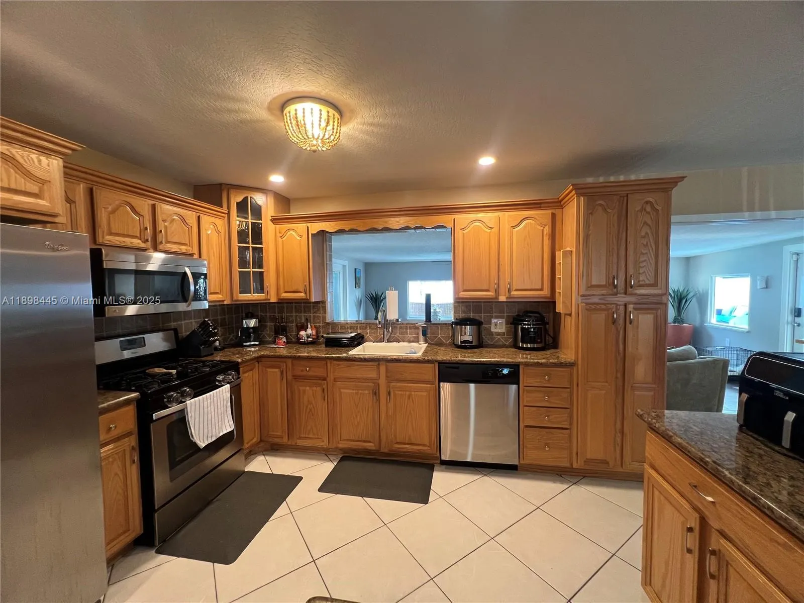 11370 NW 46th Pl