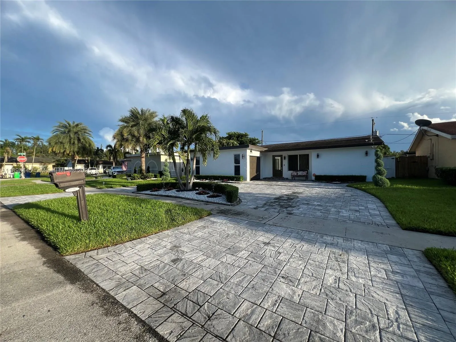11370 NW 46th Pl
