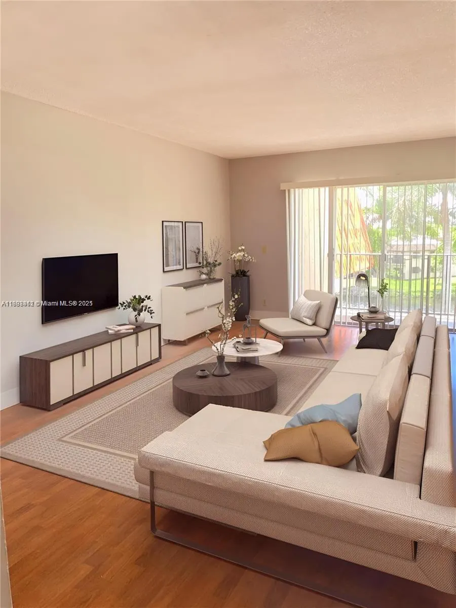 7900 Camino Cir, #493