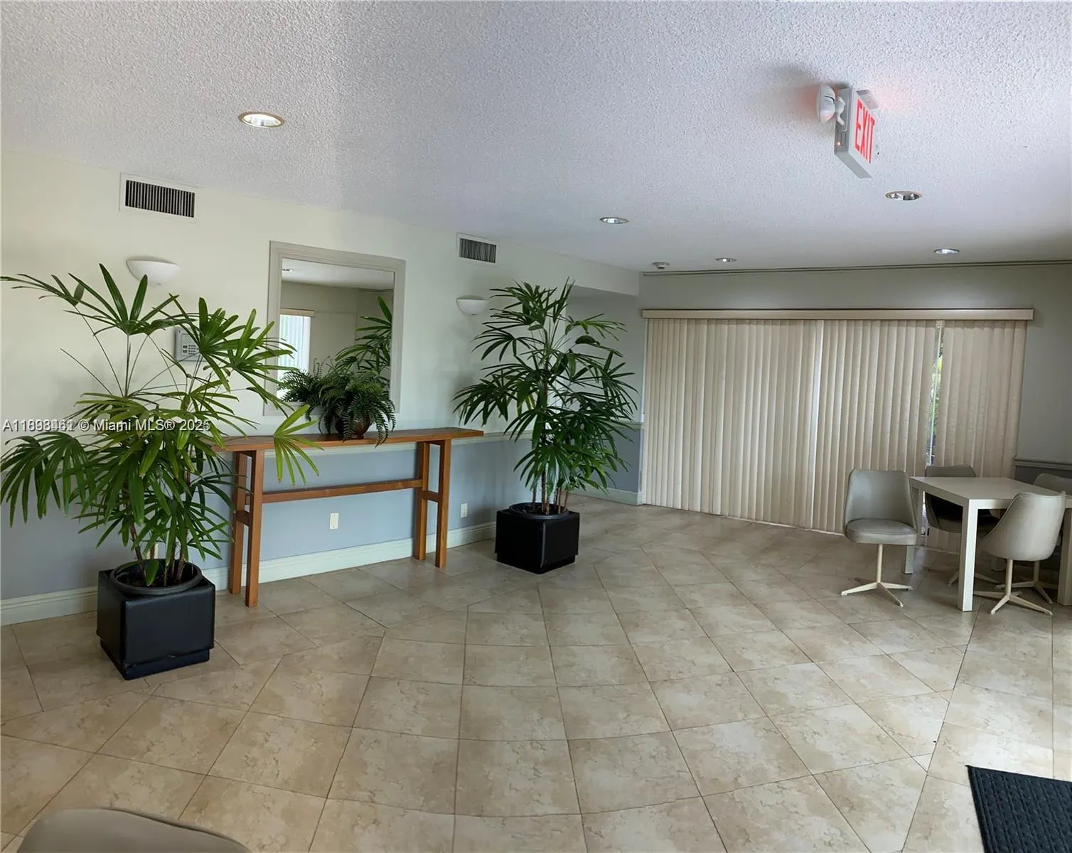 7900 Camino Cir, #493