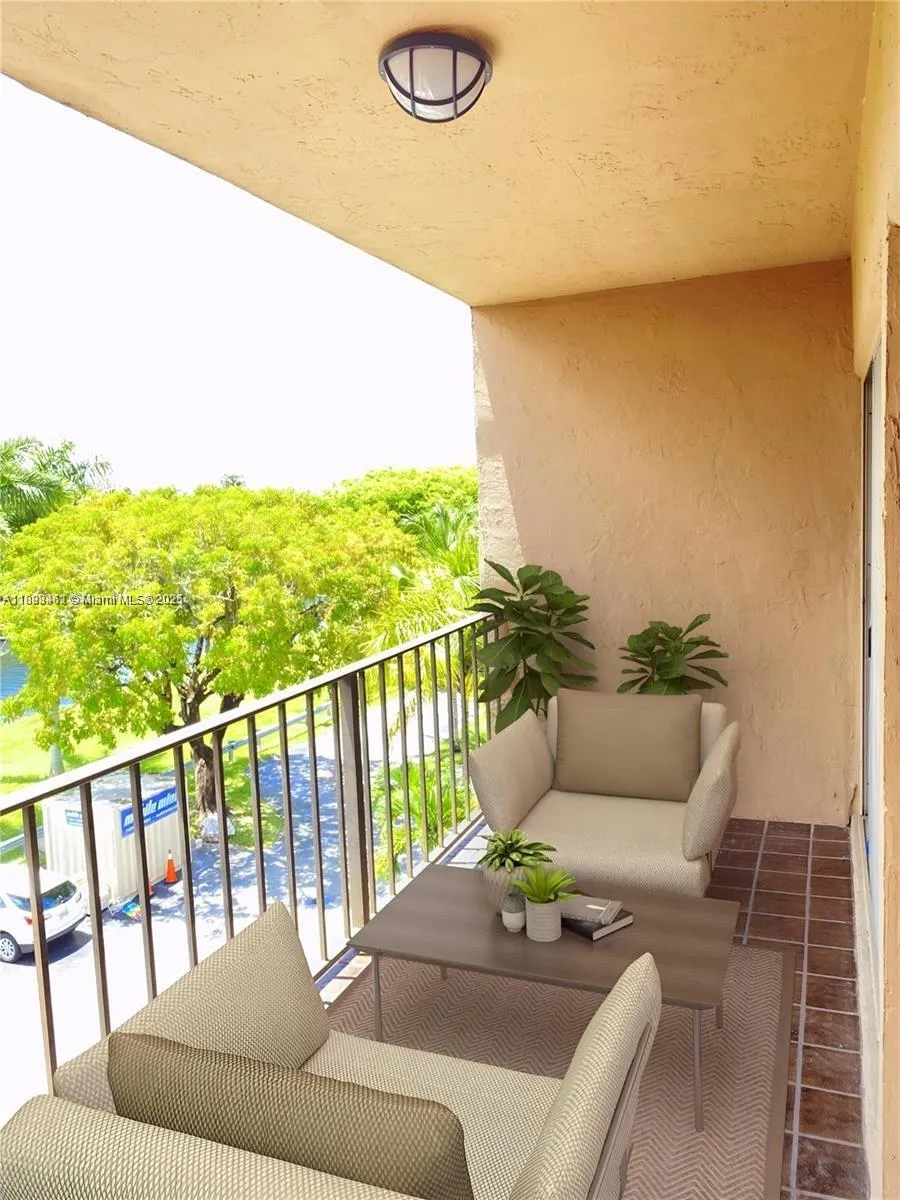 7900 Camino Cir, #493