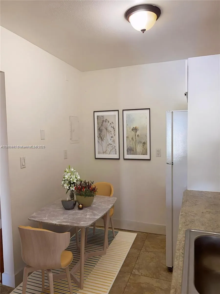 7900 Camino Cir, #493