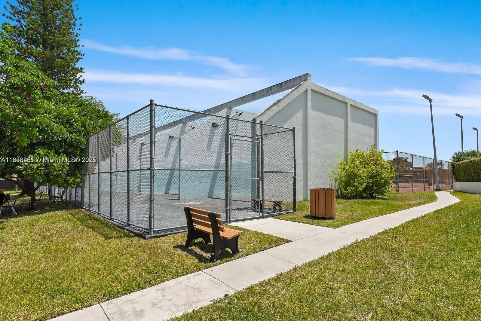 7900 Camino Cir, #493