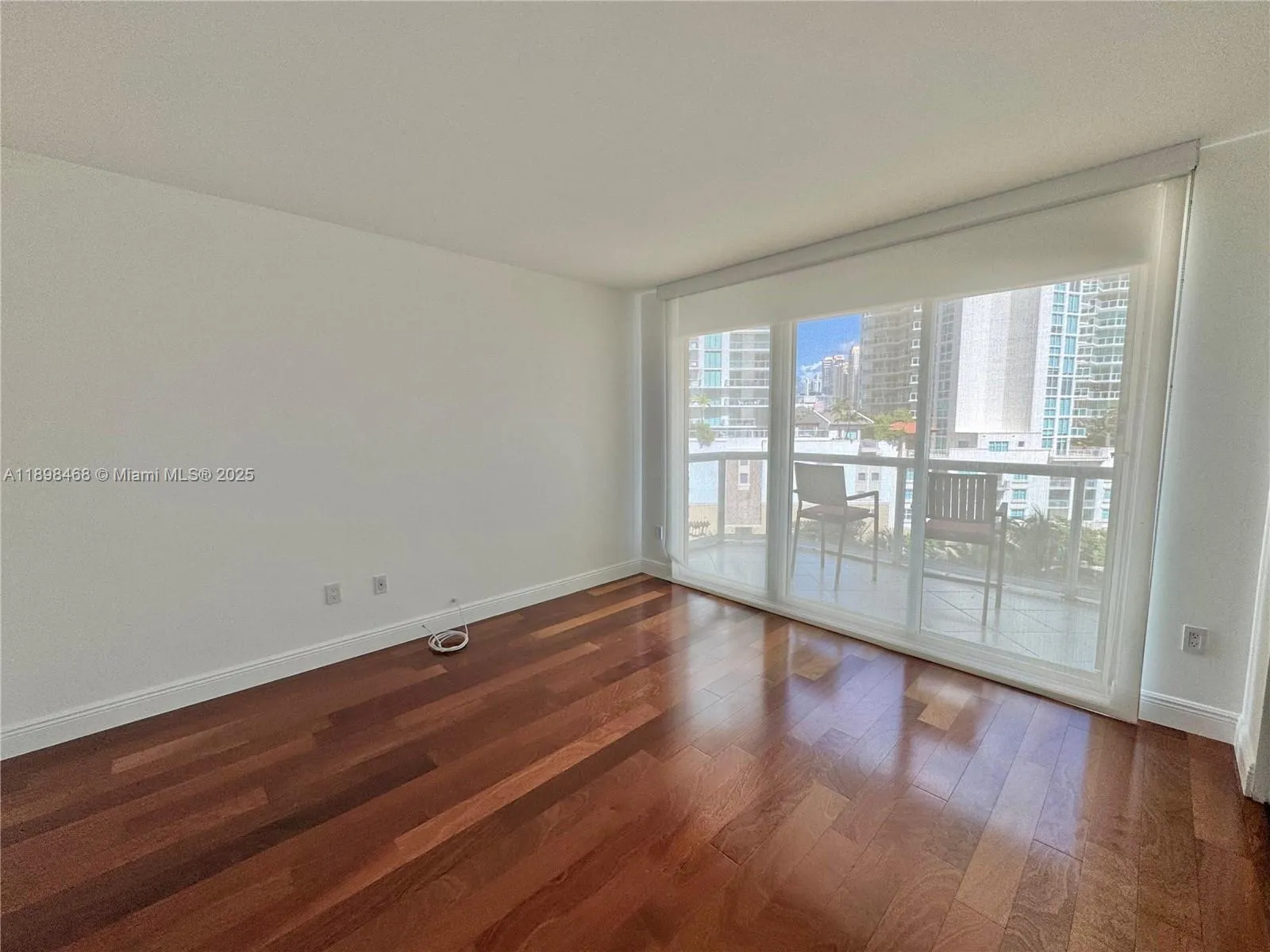 16500 Collins Ave, #656