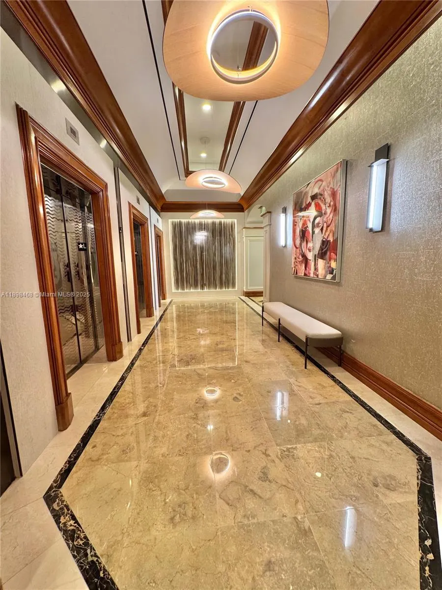 16500 Collins Ave, #656