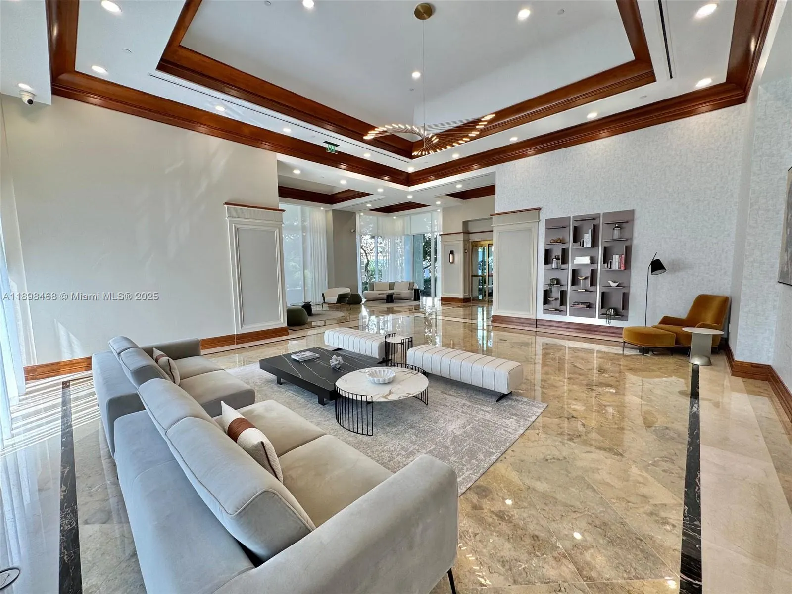16500 Collins Ave, #656