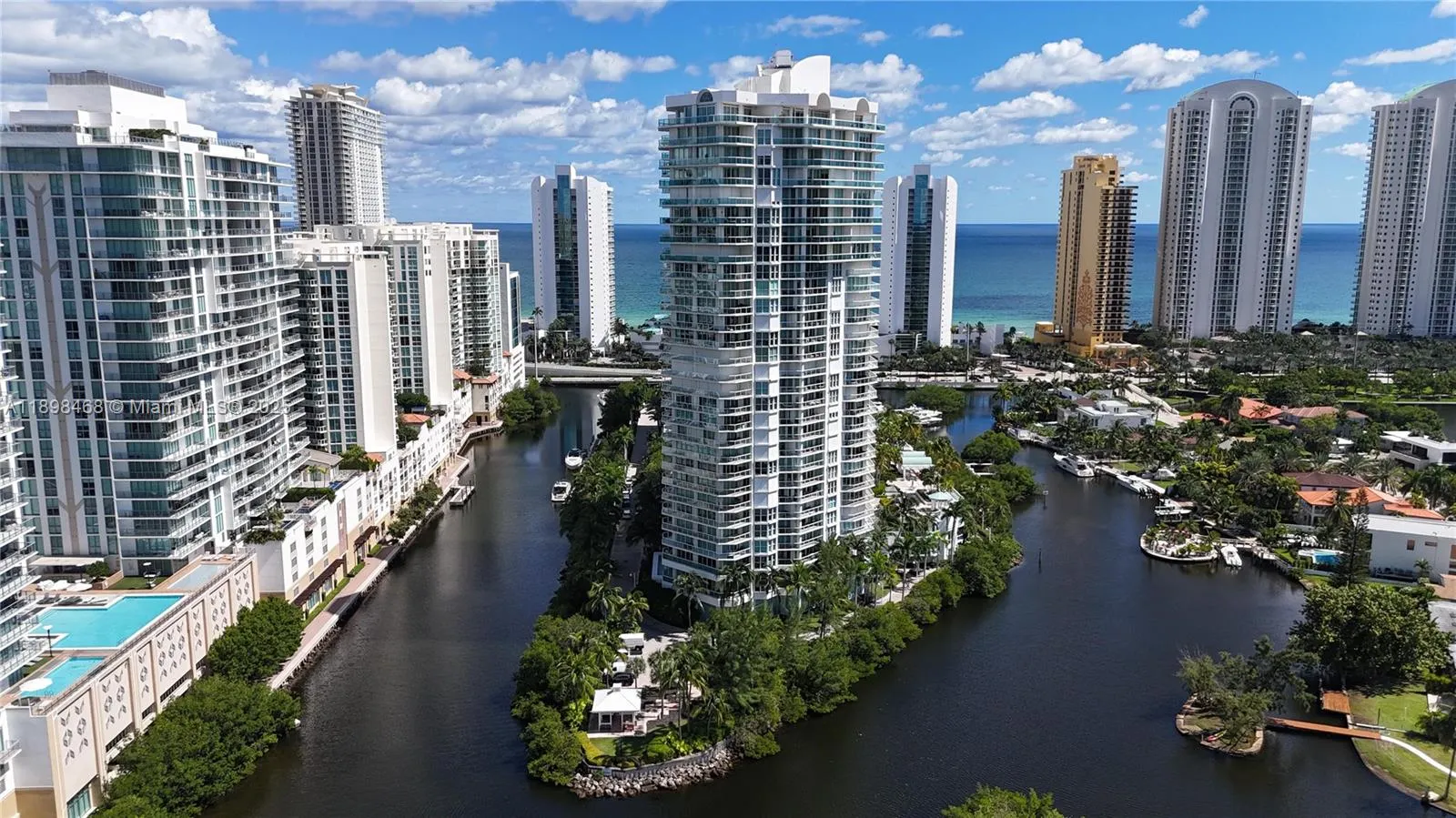 16500 Collins Ave, #656