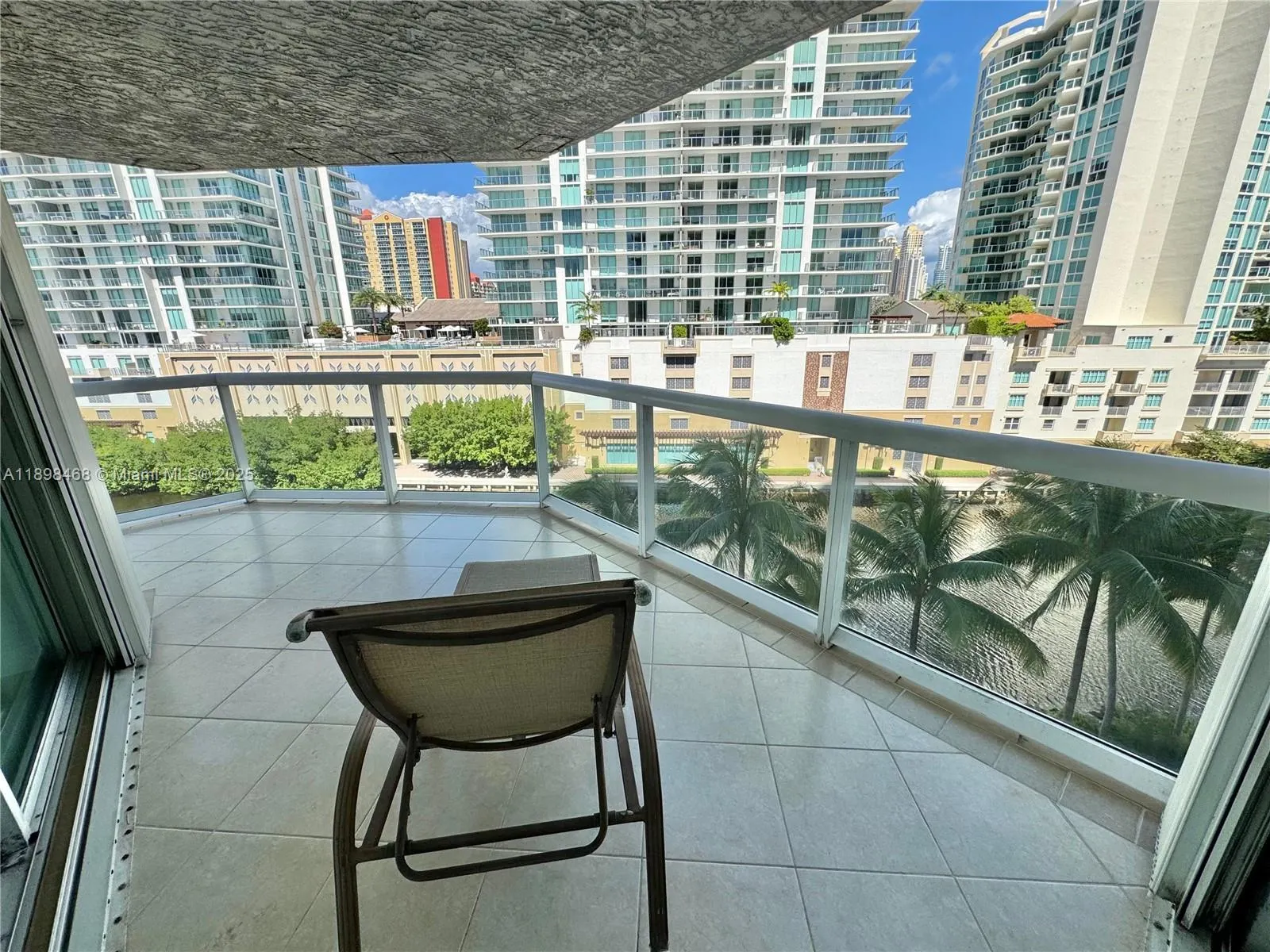 16500 Collins Ave, #656