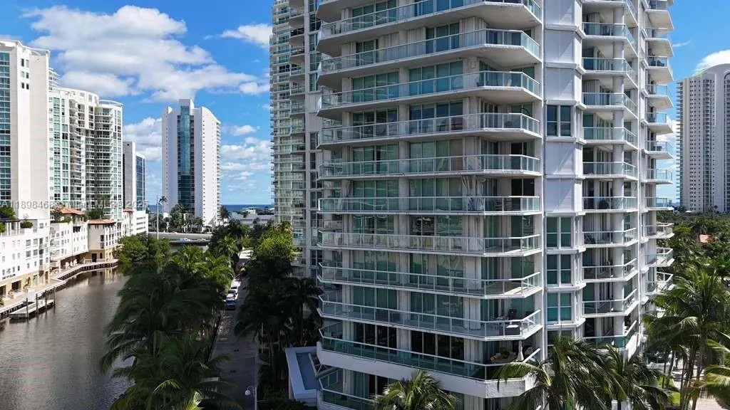 16500 Collins Ave, #656