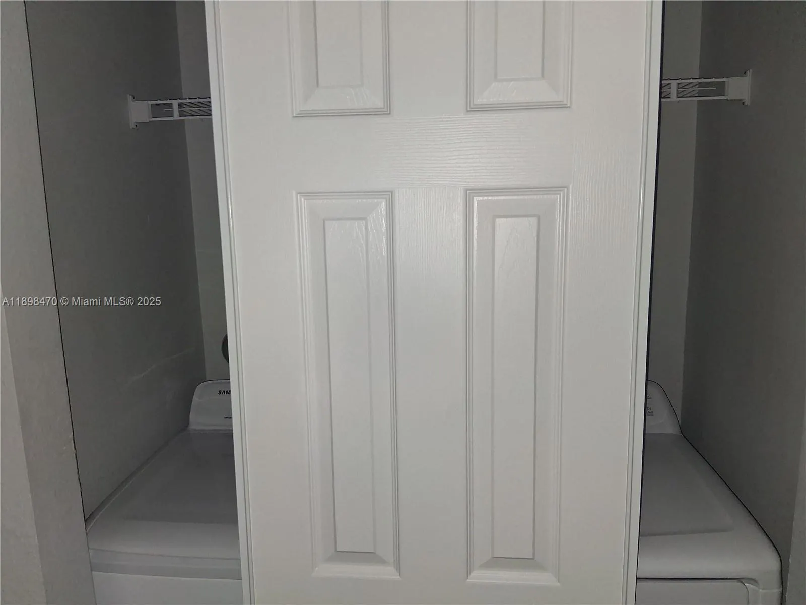 488 NW 40th Ct, #488