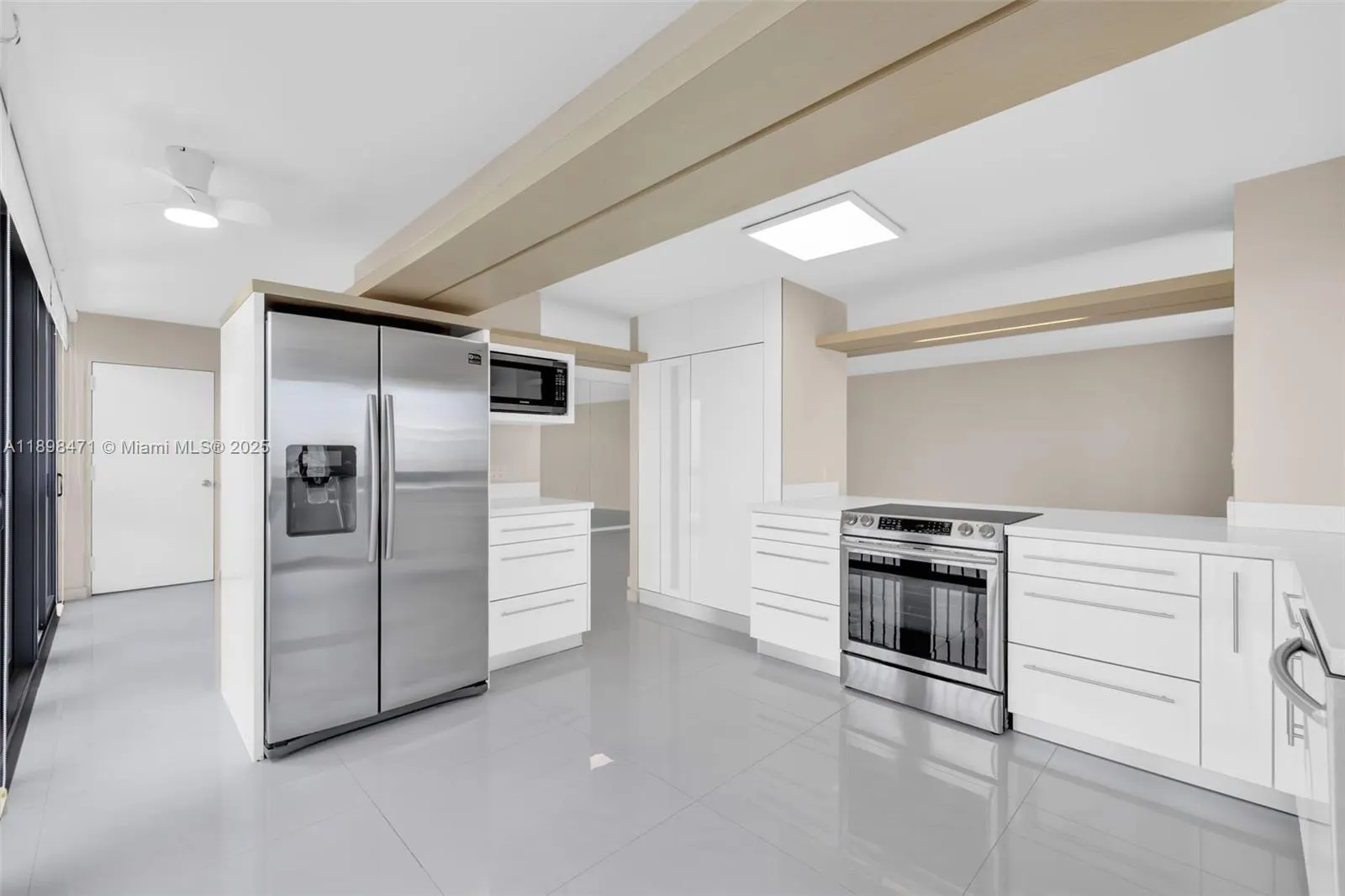 2333 Brickell Ave, #1701