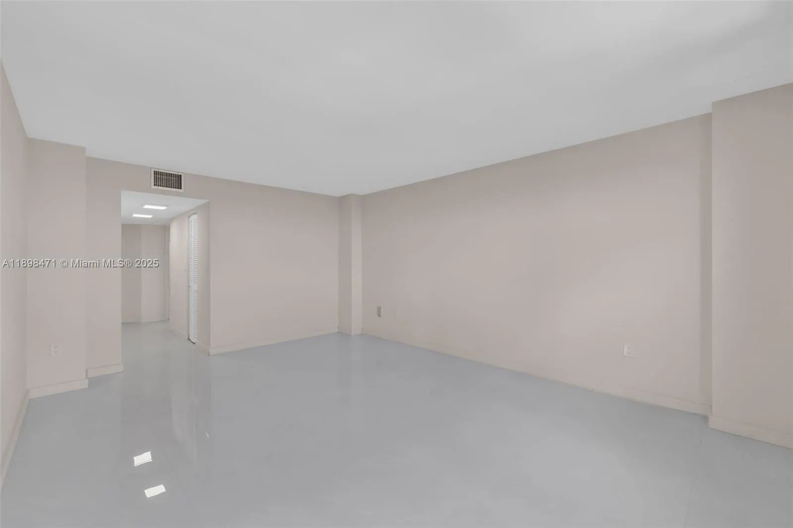 2333 Brickell Ave, #1701