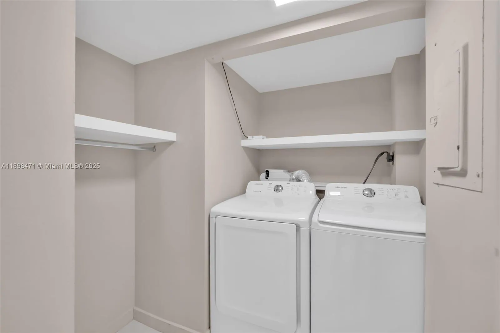 2333 Brickell Ave, #1701
