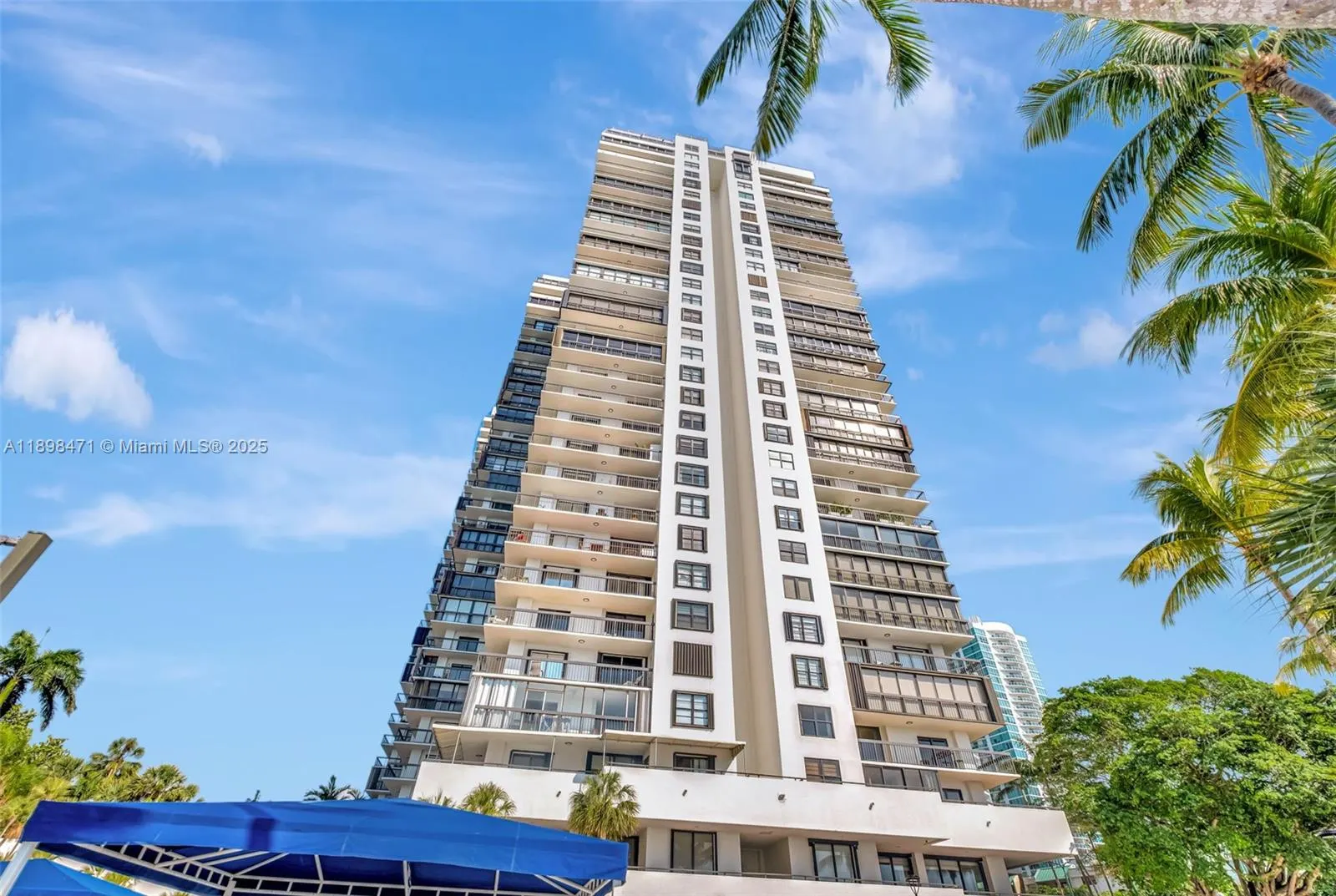 2333 Brickell Ave, #1701